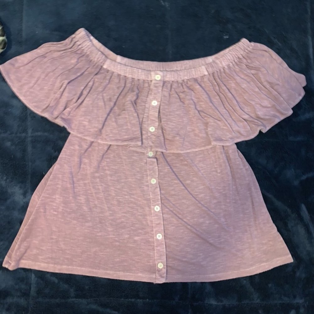 American Eagle shirt